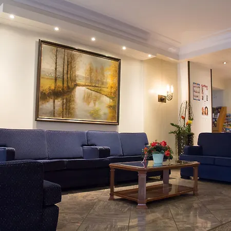 Am Moosfeld מלון