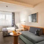 Hotell Am Moosfeld 4*