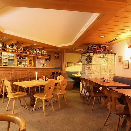 Am Moosfeld Otel Münih
