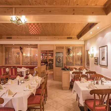 Hotel Am Moosfeld 4*