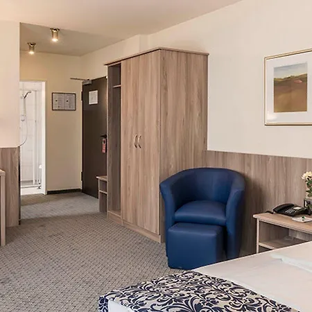 アム モースフェルト 4*